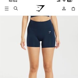 MEDIUM //Gymshark Everyday Seamless Shorts